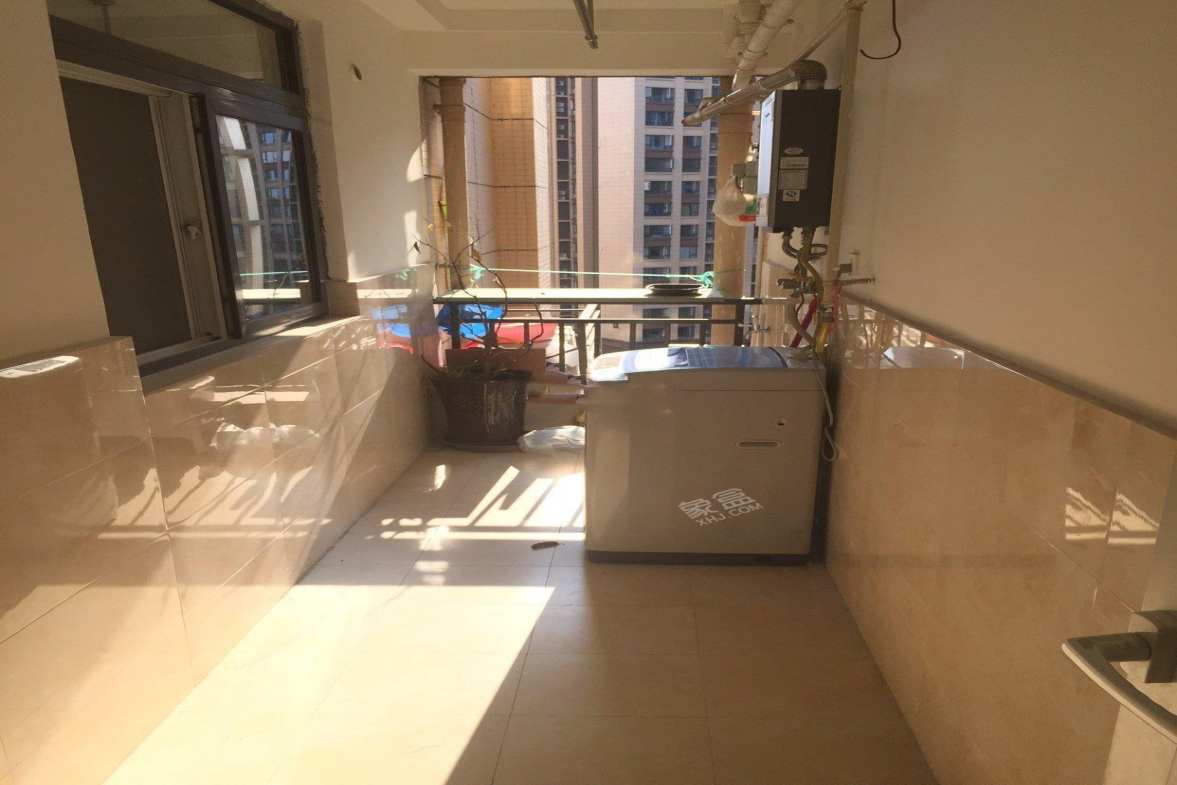 蓝光COCO金沙三期 3室1厅1卫 2500.0元/月 蓝光COCO金沙三期 3室1厅1卫 2500.0元/月室内图