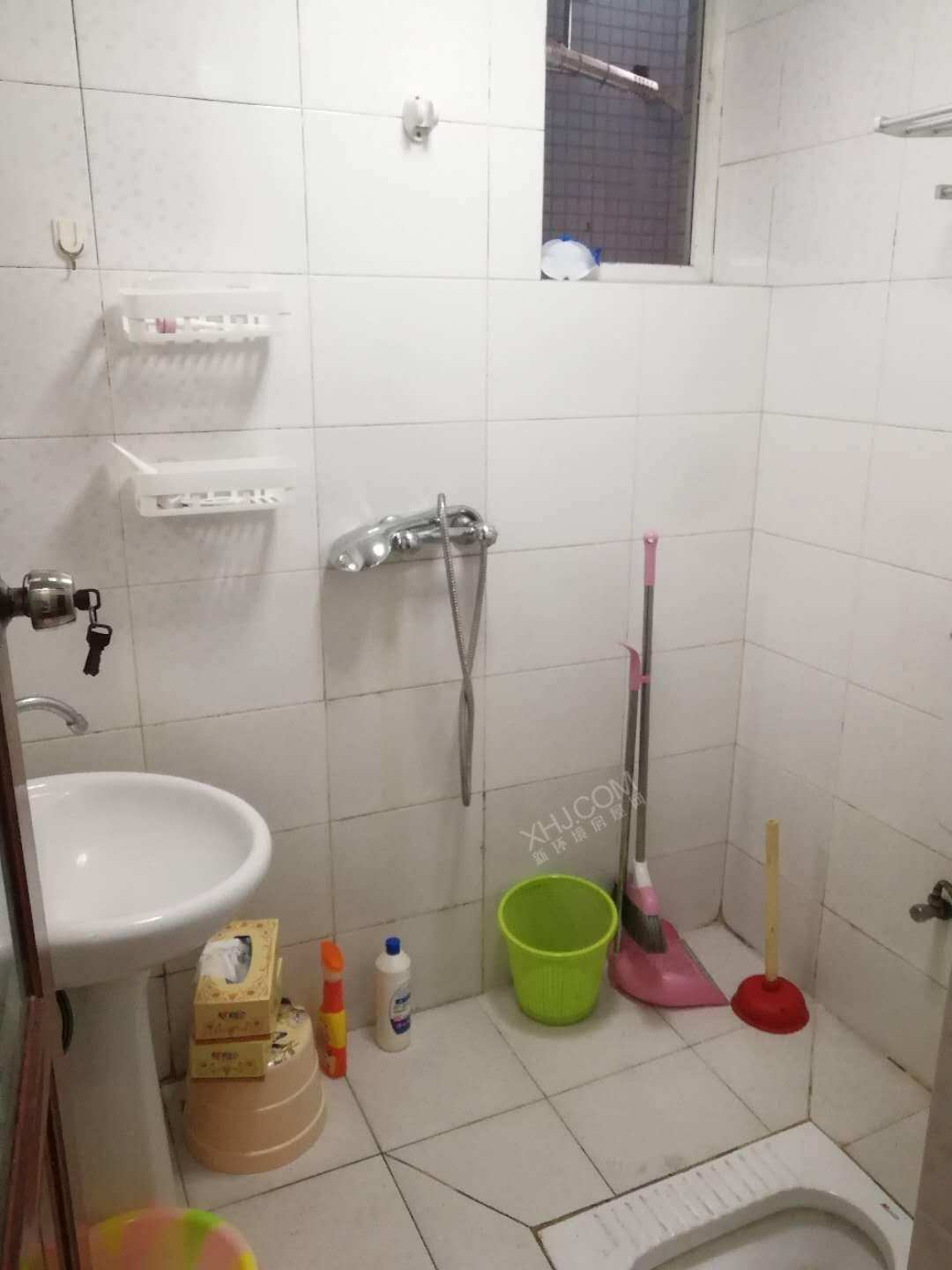 左右小区 1室1厅1卫 1500.0元/月 左右小区 1室1厅1卫 1500.0元/月室内图