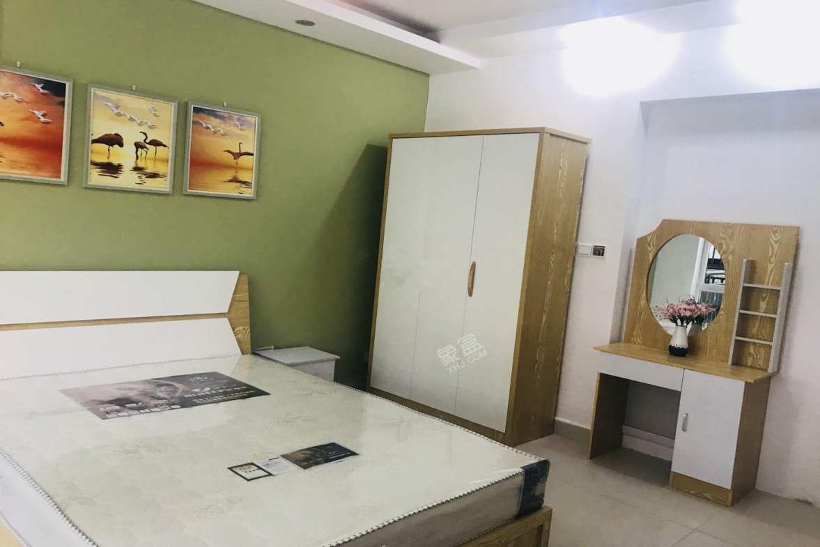 双玺  3室1厅1卫    2700.0元/月室内图