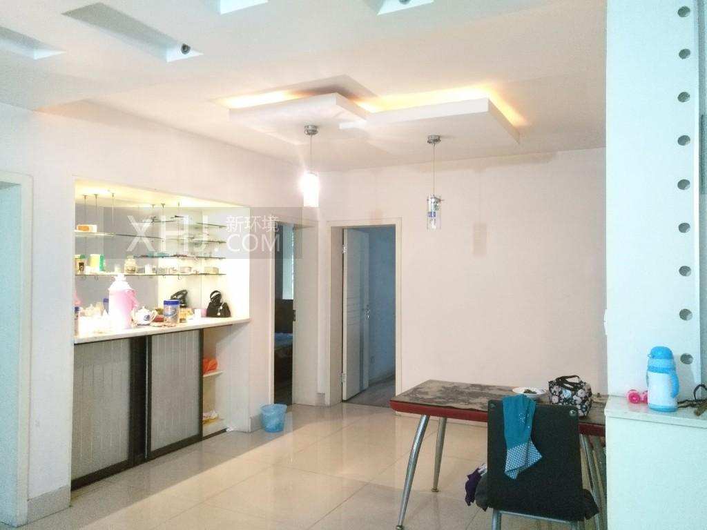 浪琴湾  3室2厅1卫    2600.0元/月室内图