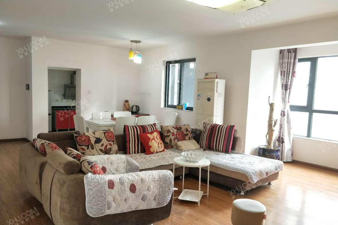 凯丽美域  3室2厅1卫    3000.0元/月室内图