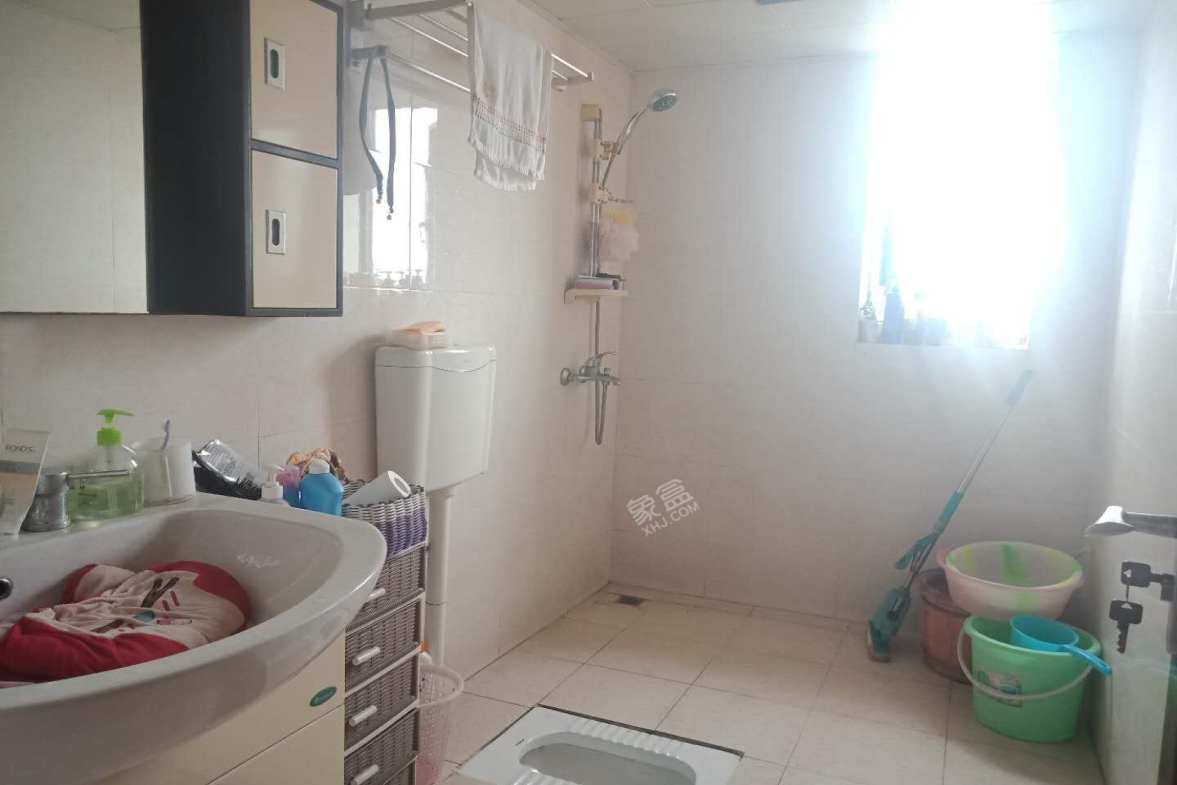 紫芸金沙  2室1厅1卫    2800.0元/月室内图