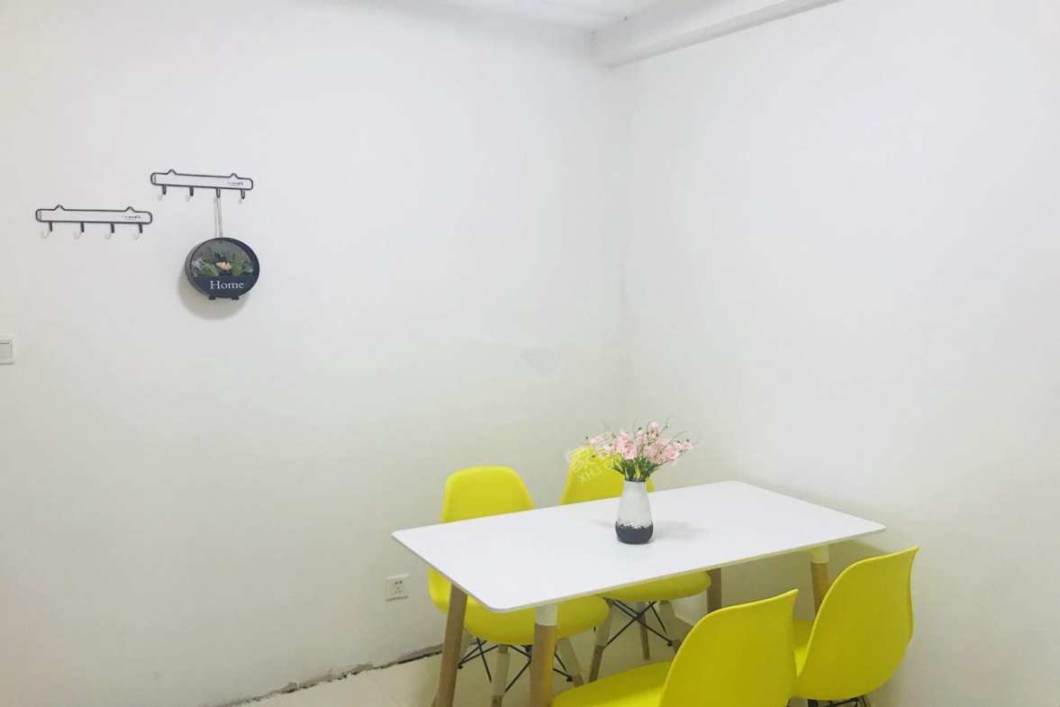 双玺  3室1厅1卫    2700.0元/月室内图