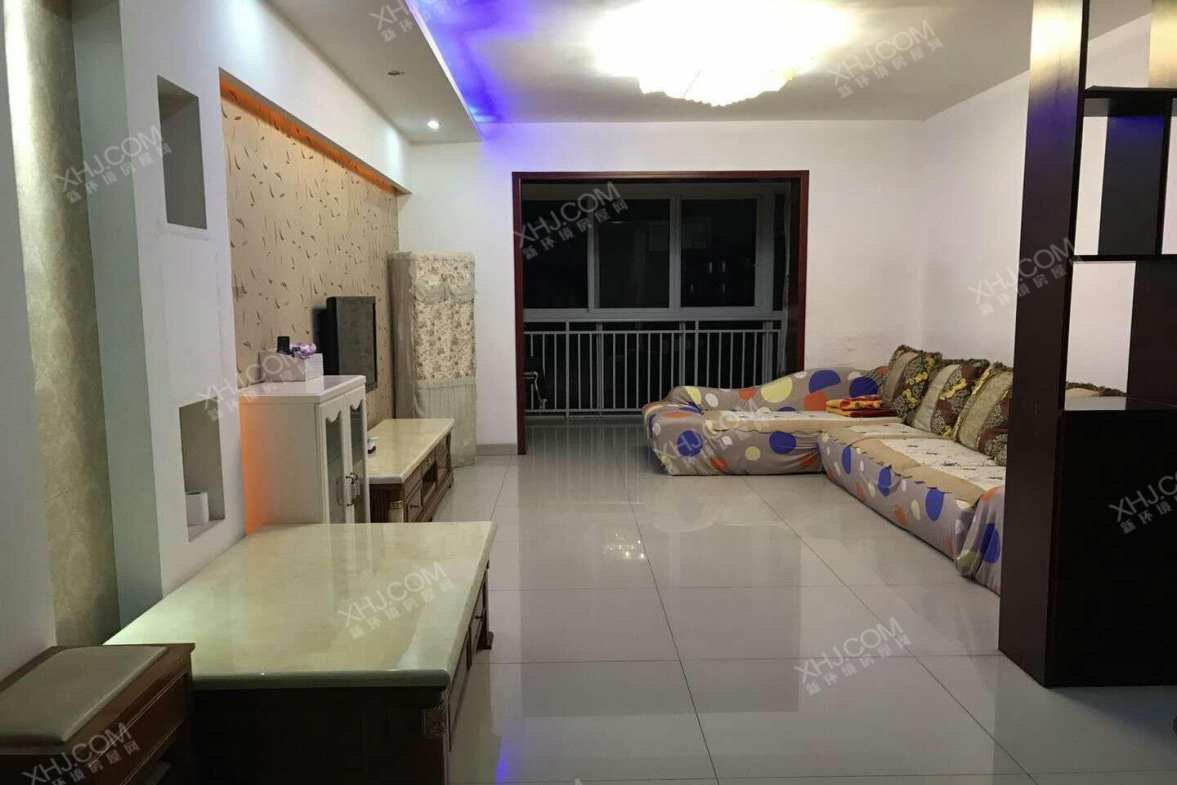 河池新居  3室1厅2卫    2200.0元/月室内图