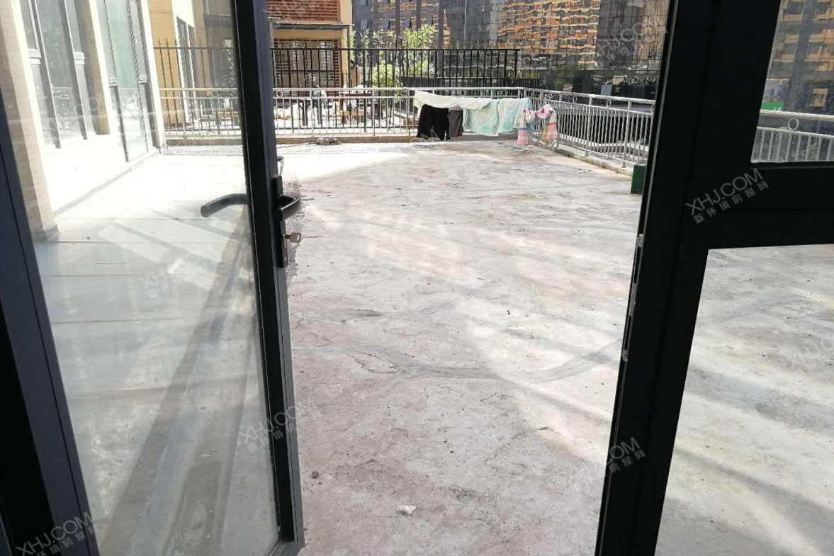 航天城上城  4室2厅1卫    6000.0元/月室内图