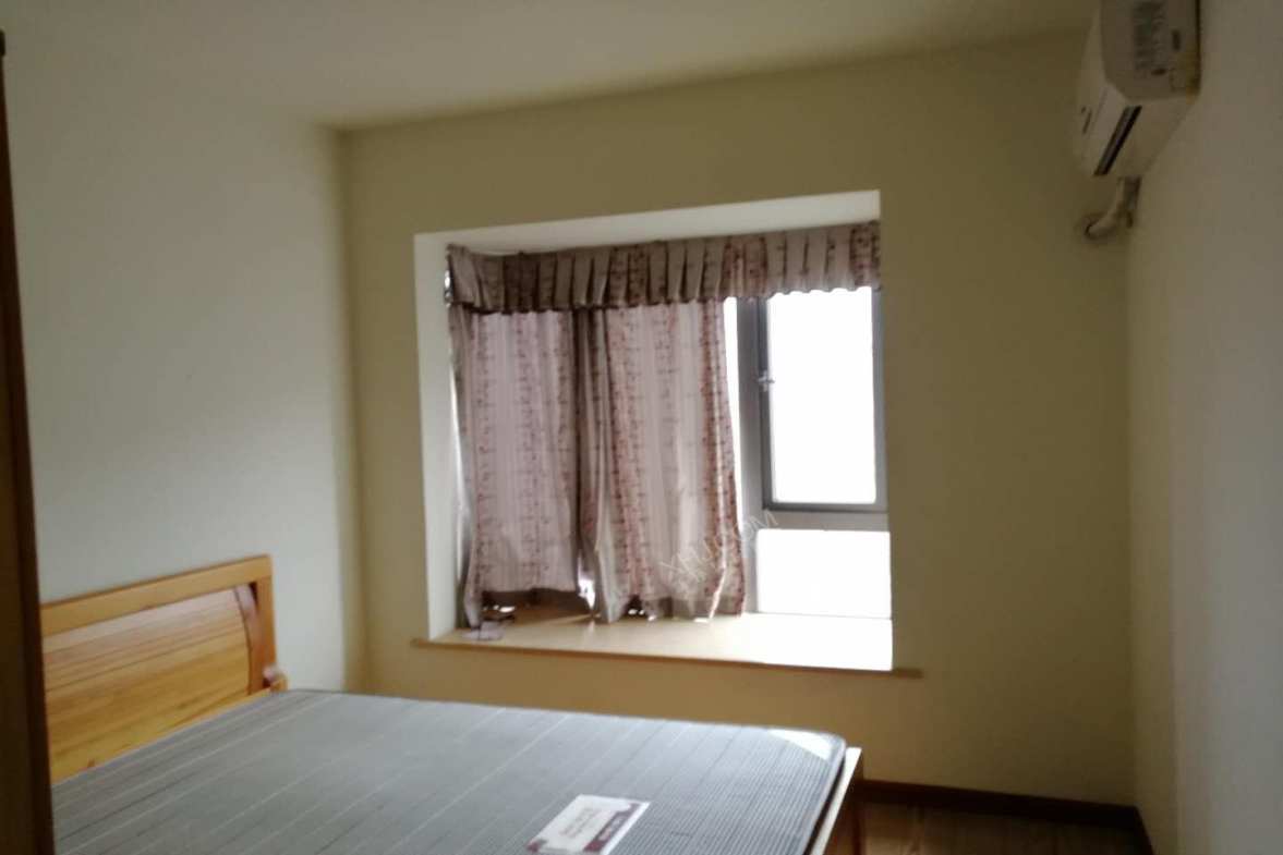 中海兰庭  3室1厅1卫    3900.0元/月 中海兰庭  3室1厅1卫    3900.0元/月室内图