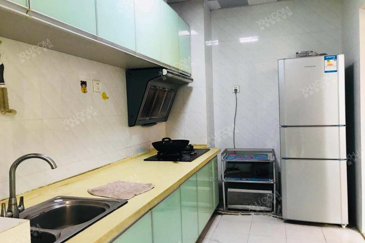 保利心语花园二期  3室2厅2卫    318.0万客厅