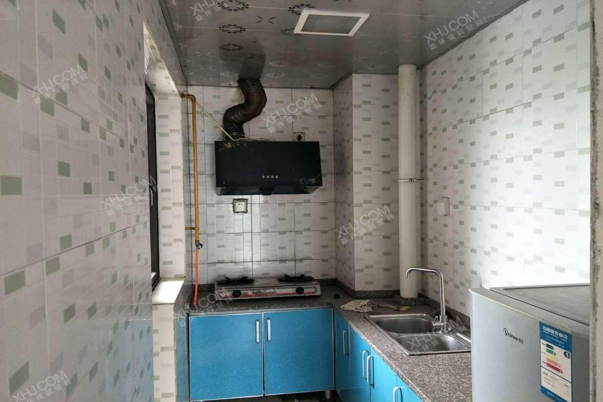 保利心语四期  2室2厅1卫    3000.0元/月室内图