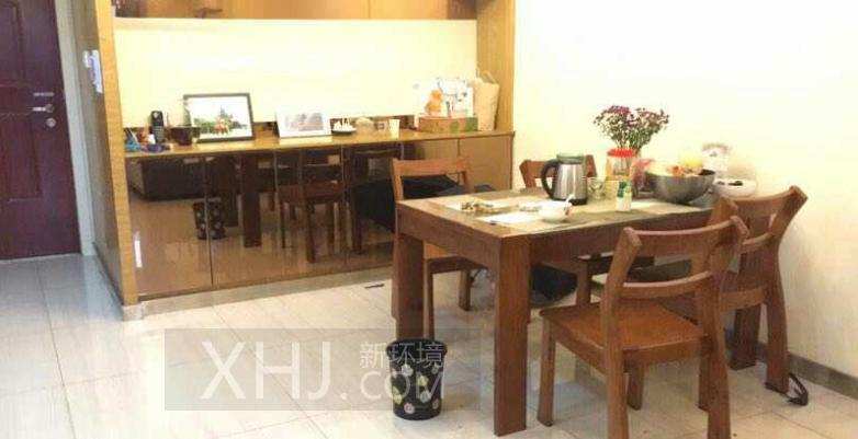 南城都汇汇智苑  2室1厅1卫    220.0万客厅