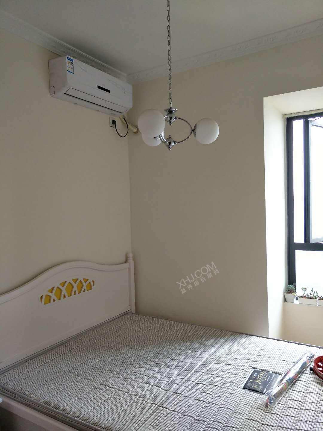 世龙广场  2室1厅1卫    3300.0元/月室内图