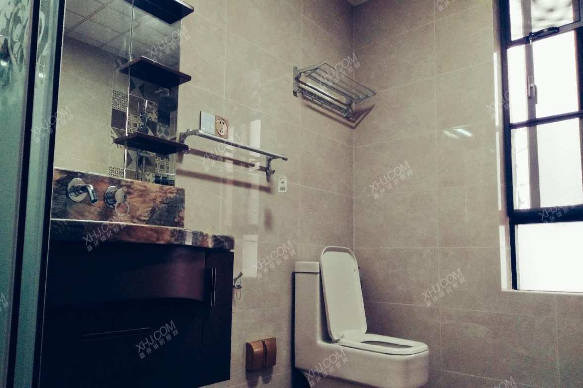 仁和春天国际花园  4室1厅1卫    12000.0元/月室内图