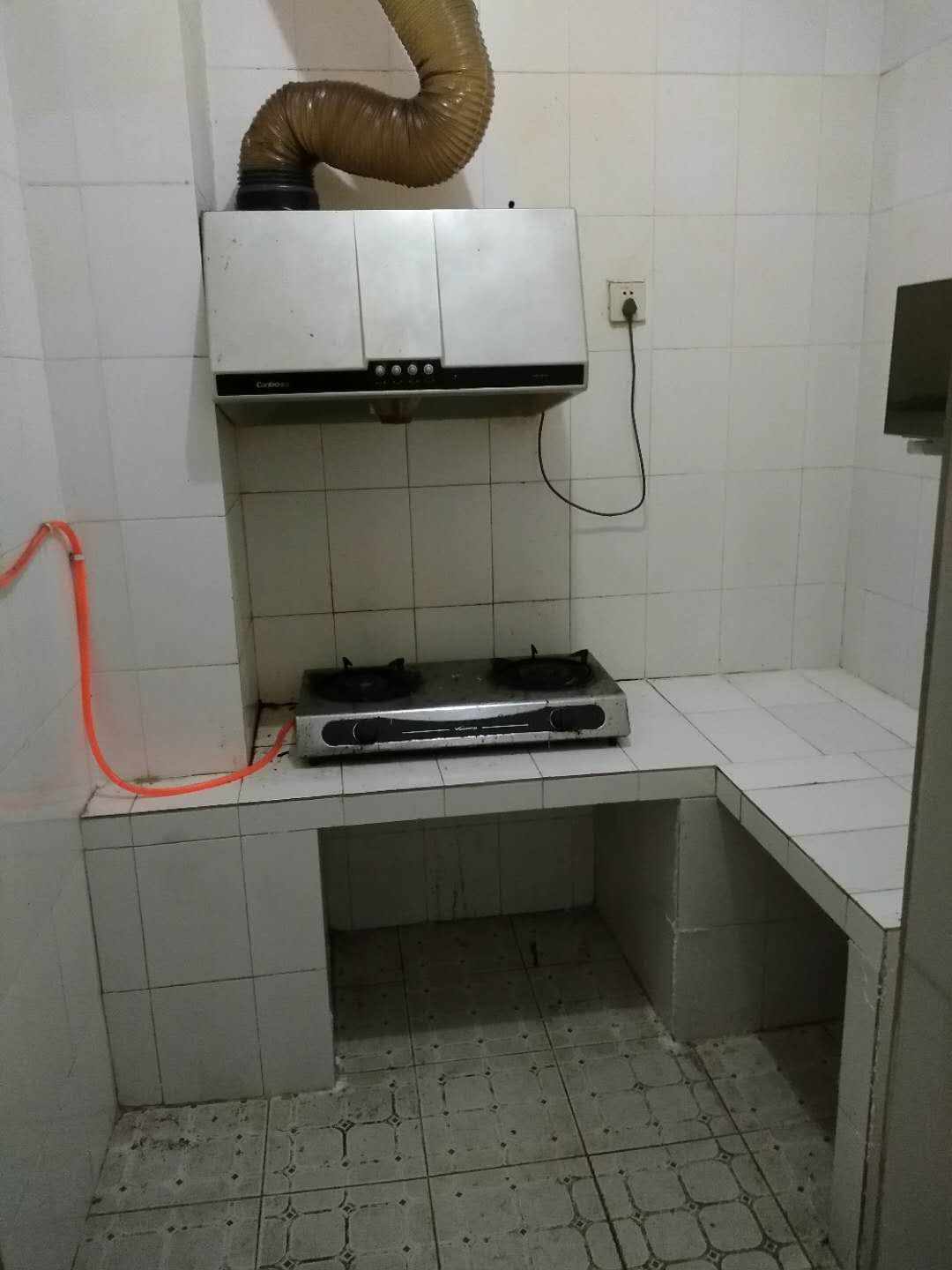 南湖锦苑  1室1厅1卫    1000.0元/月室内图