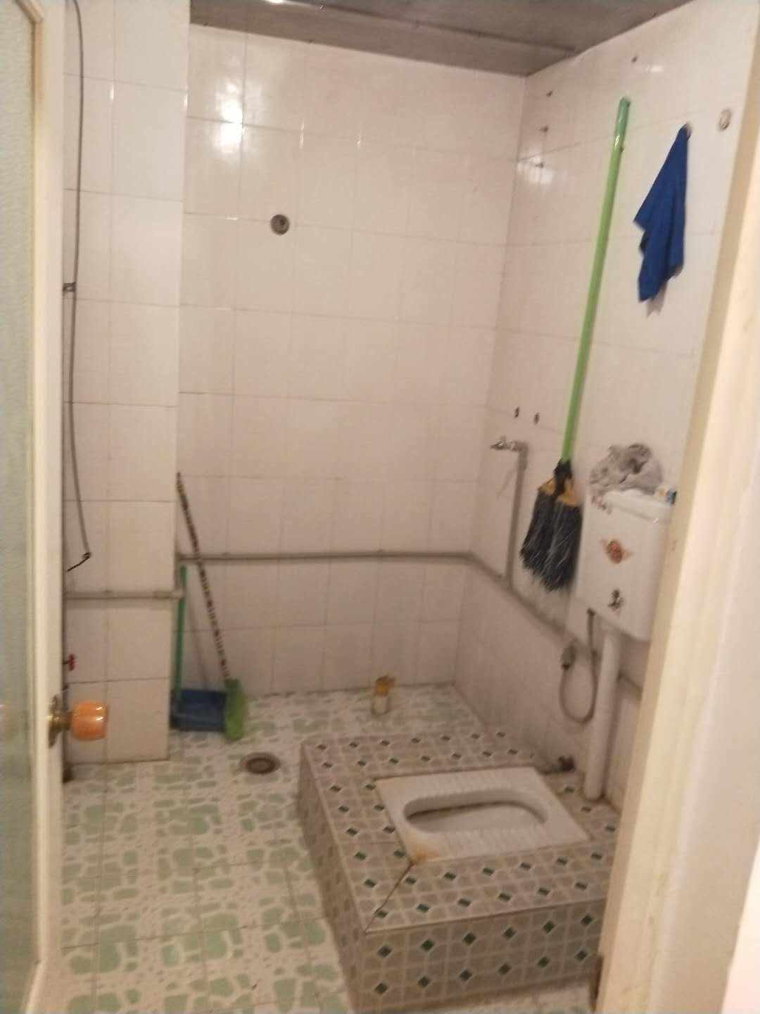 大地新光华  1室0厅1卫    1600.0元/月室内图