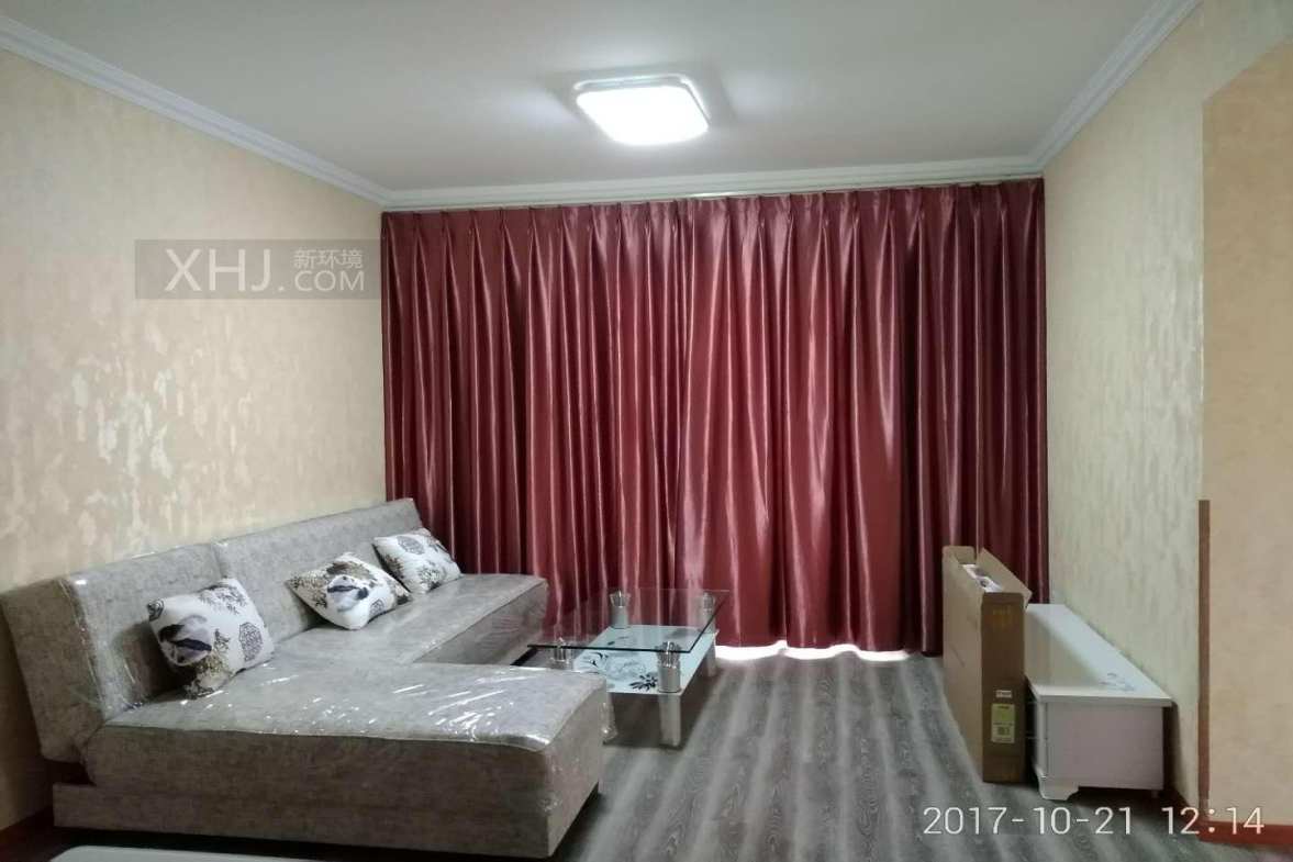 南湖锦苑  2室1厅1卫    1700.0元/月 南湖锦苑  2室1厅1卫    1700.0元/月室内图