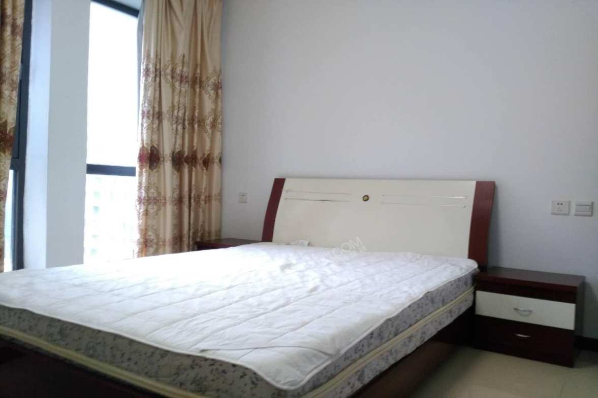 无国界  1室1厅1卫    2900.0元/月室内图