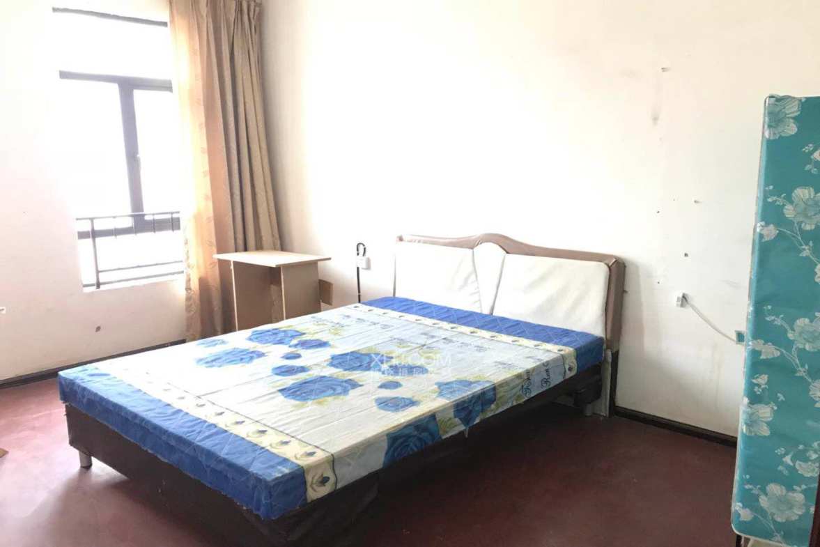 金龙国际花园 3室2厅2卫 2400.0元/月 金龙国际花园 3室2厅2卫 2400.0元/月室内图