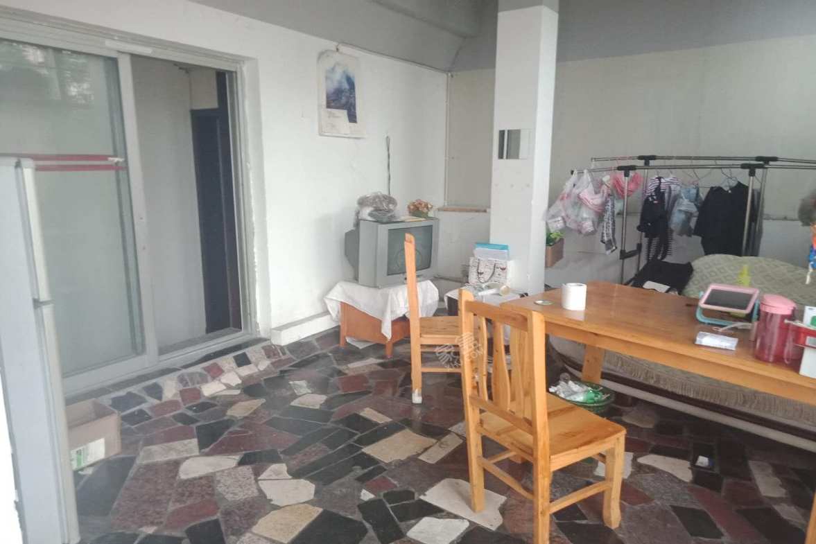 二十一世纪花园4期 2室1厅1卫 1500.0元/月 二十一世纪花园4期 2室1厅1卫 1500.0元/月室内图