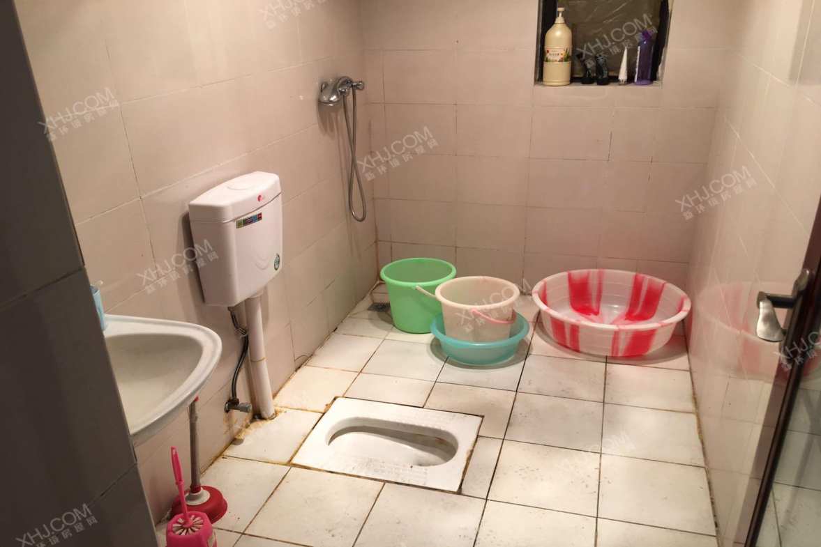 佳兆业君汇上品  3室2厅2卫    1800.0元/月 佳兆业君汇上品  3室2厅2卫    1800.0元/月室内图