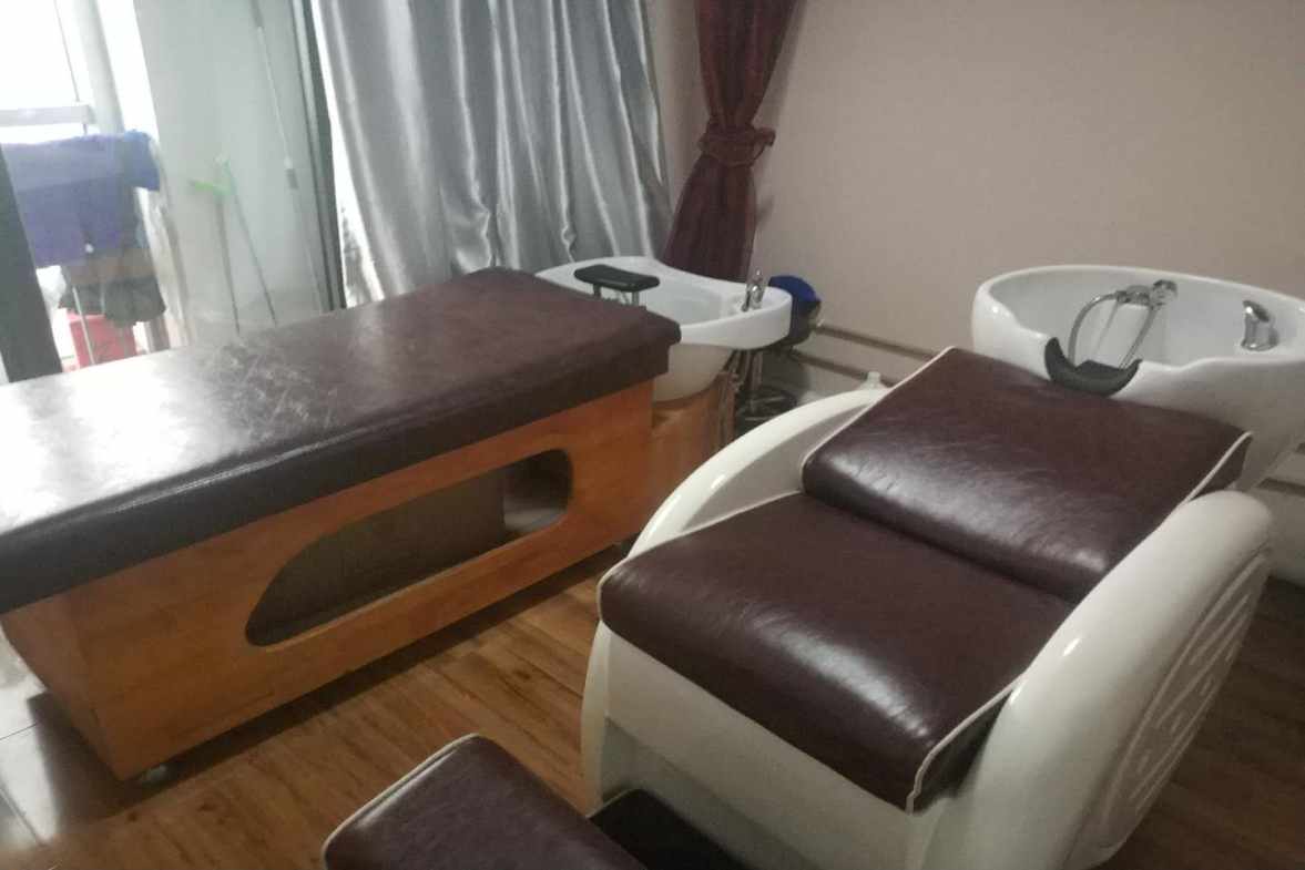 优品道  3室2厅1卫    3500.0元/月 优品道  3室2厅1卫    3500.0元/月室内图