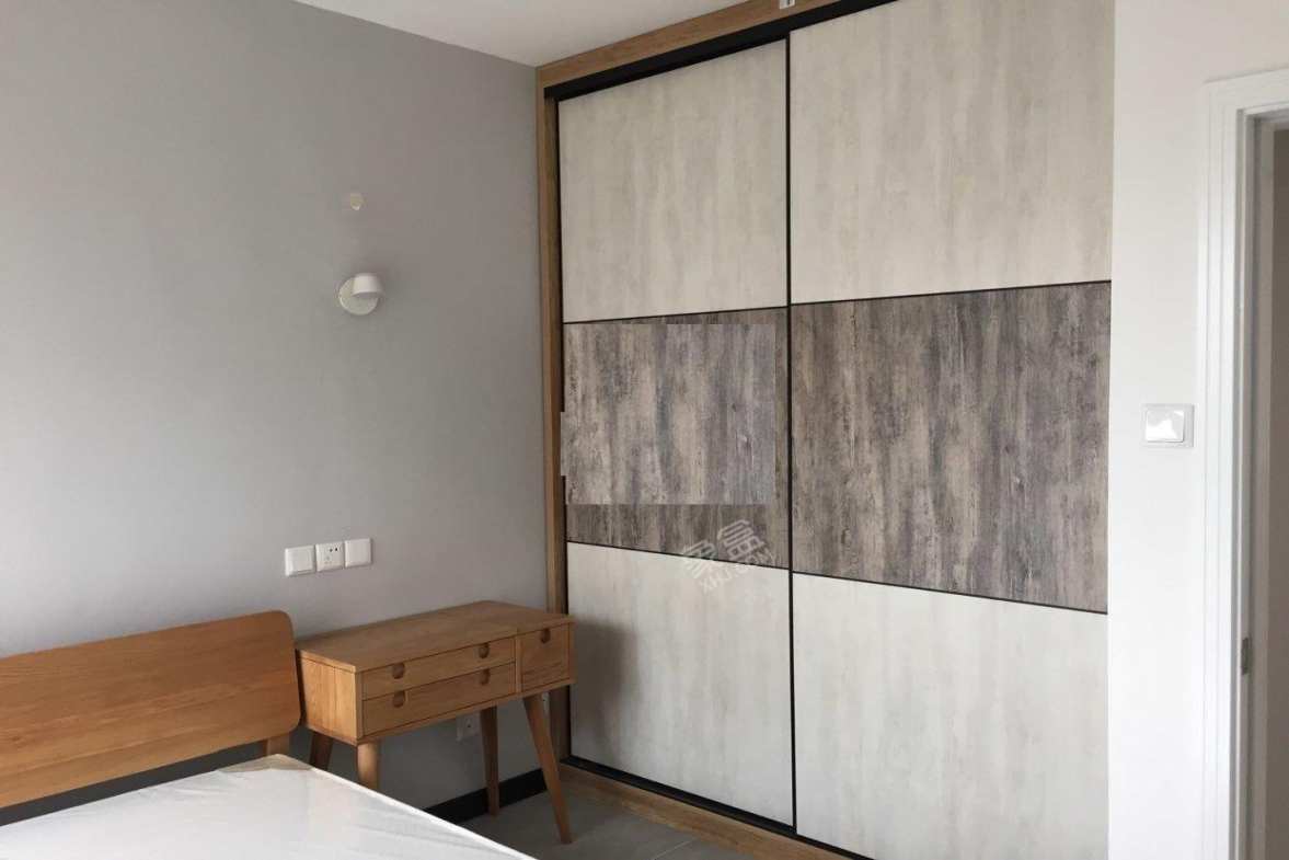 中洲锦城湖岸  3室2厅2卫    5900.0元/月 中洲锦城湖岸  3室2厅2卫    5900.0元/月室内图