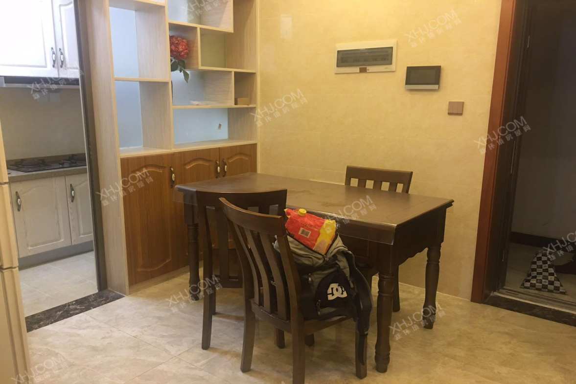 润莱金座  2室1厅1卫    3600.0元/月室内图1