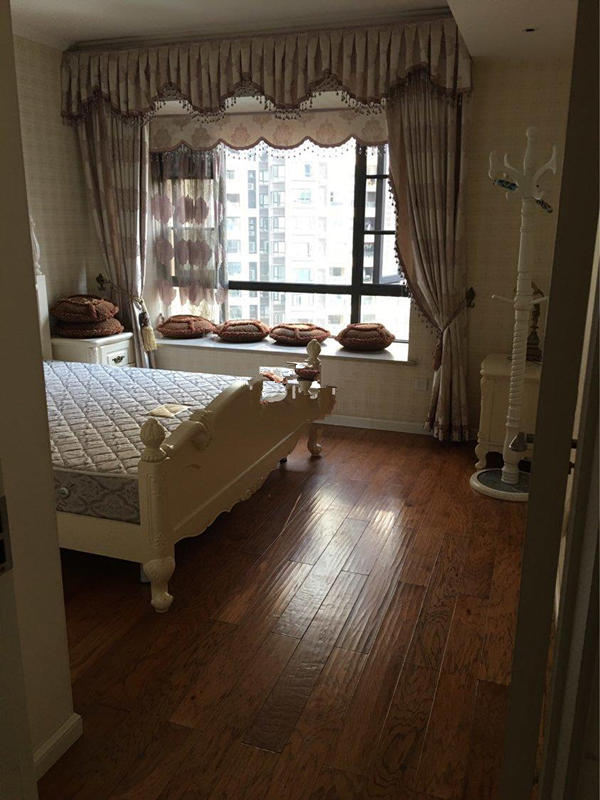 华润凤凰城三期  3室2厅2卫    6200.0元/月室内图