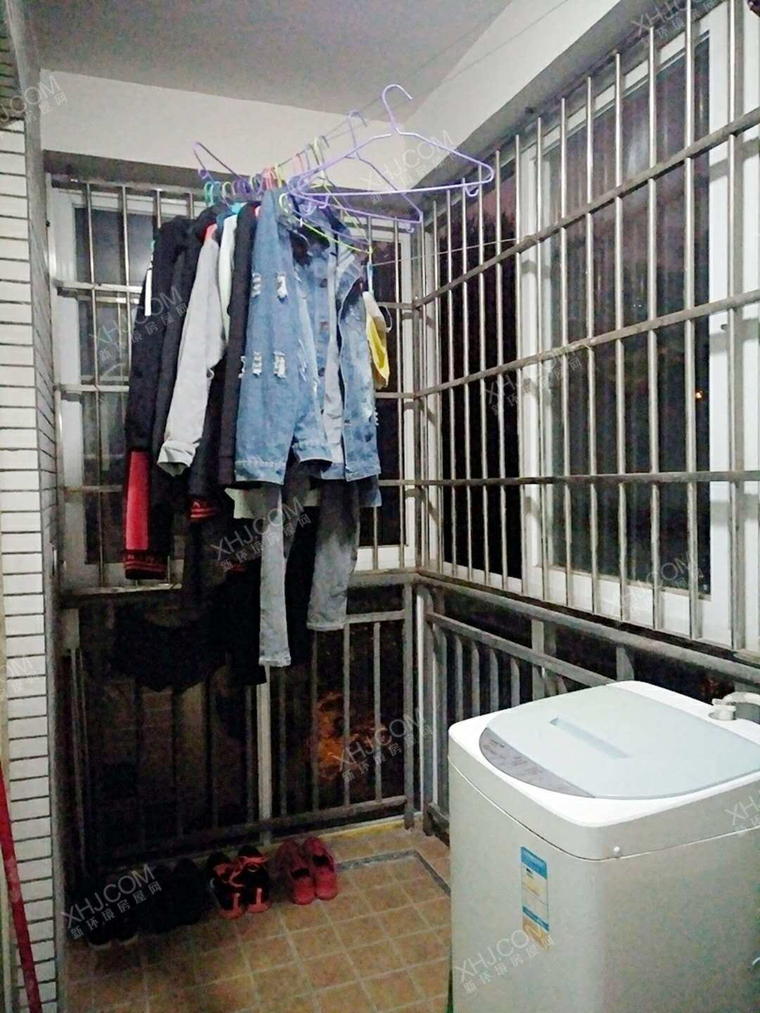 河池新居  2室1厅1卫    1600.0元/月室内图
