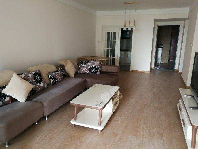 华润凤凰城一期  3室2厅2卫    5200.0元/月 华润凤凰城一期  3室2厅2卫    5200.0元/月室内图