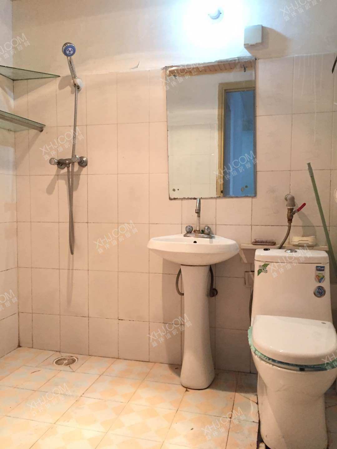 金瓯路330院  2室1厅1卫    2100.0元/月室内图