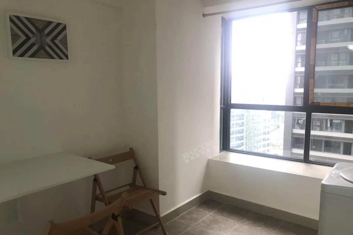 一品CG  1室1厅1卫    2400.0元/月室内图