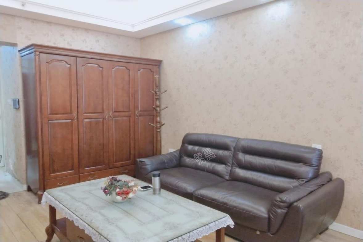 建发天府鹭洲  1室1厅1卫    1800.0元/月 建发天府鹭洲  1室1厅1卫    1800.0元/月室内图