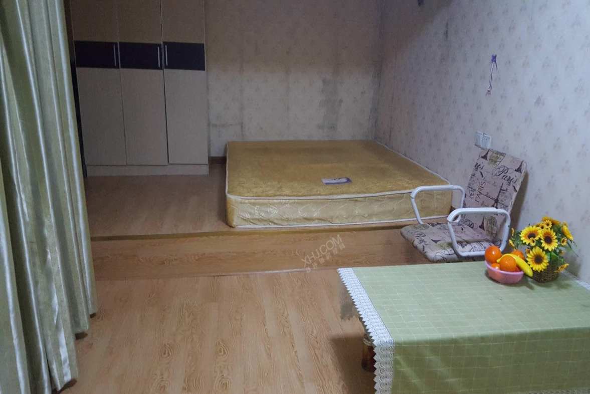 保利星座 1室1厅1卫 900.0元/月 保利星座 1室1厅1卫 900.0元/月室内图