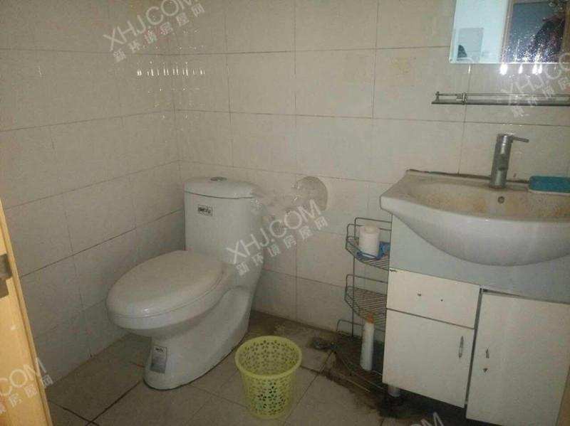 金林大城小室  1室1厅1卫    1800.0元/月室内图