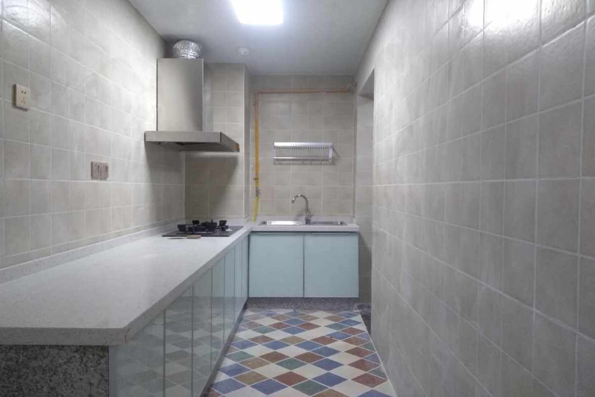 建发翡翠鹭洲  3室2厅1卫    3500.0元/月 建发翡翠鹭洲  3室2厅1卫    3500.0元/月室内图