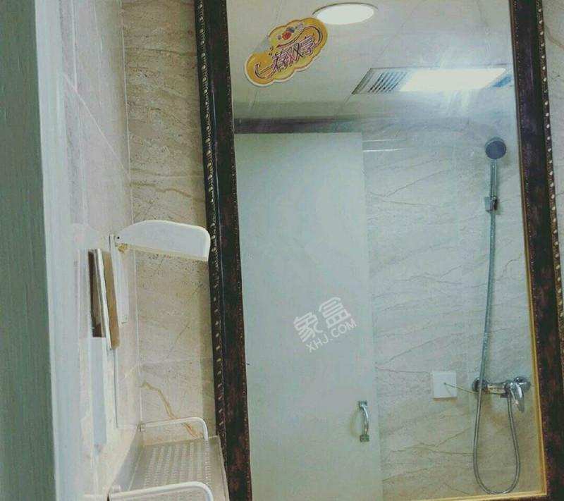 馨光嘉苑 1室1厅1卫 1800.0元/月 馨光嘉苑 1室1厅1卫 1800.0元/月室内图