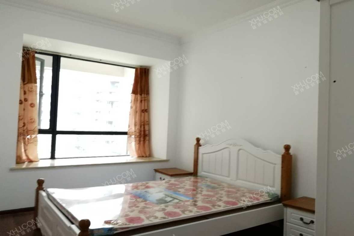 华润凤凰城一期  3室2厅2卫    5000.0元/月 华润凤凰城一期  3室2厅2卫    5000.0元/月室内图