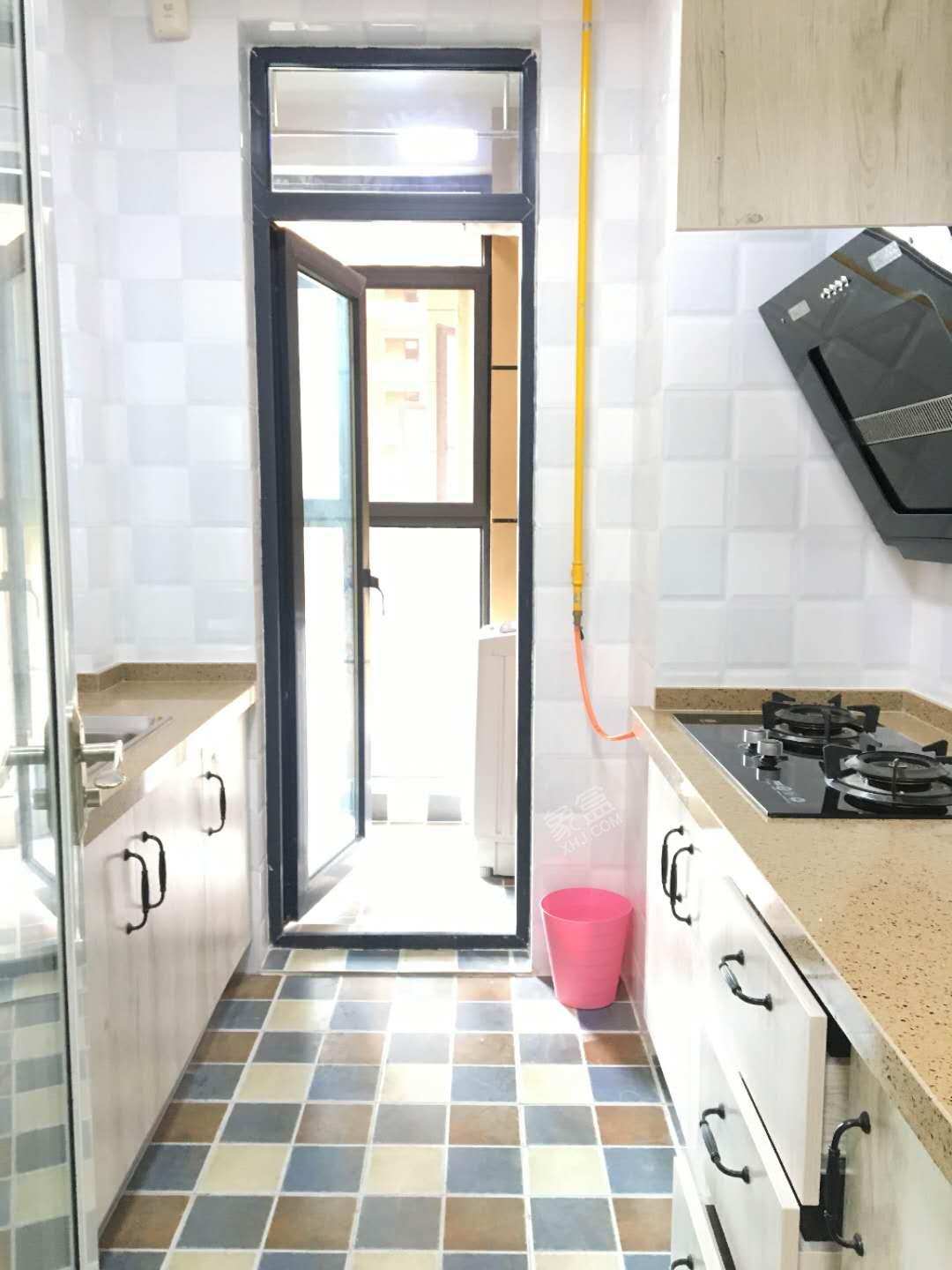 清凤时代城  3室2厅2卫    3800.0元/月 清凤时代城  3室2厅2卫    3800.0元/月室内图