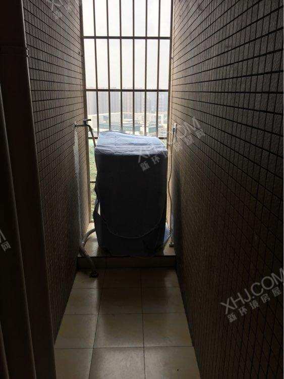 南湖半岛  1室1厅1卫    1500.0元/月室内图