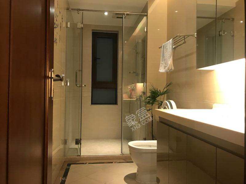 华润金悦湾  4室2厅2卫    16000.0元/月 华润金悦湾  4室2厅2卫    16000.0元/月室内图