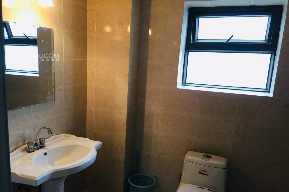 天府豪庭  3室2厅2卫    3500.0元/月室内图