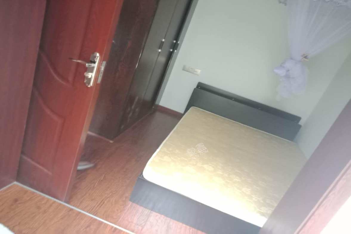 知贤坊  2室1厅1卫    1600.0元/月室内图