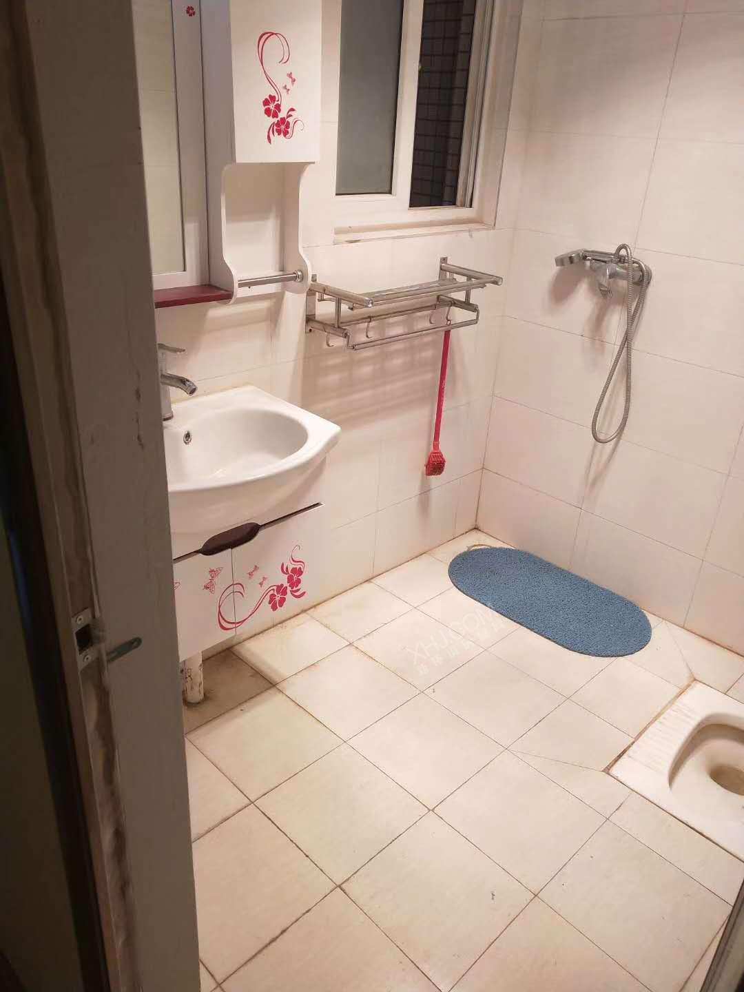 怡馨家园  1室1厅1卫   1800.00元/月室内图