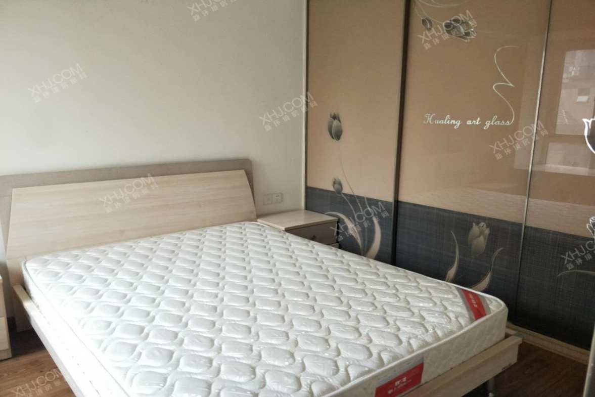 揽胜金沙  3室1厅1卫    2900.0元/月室内图