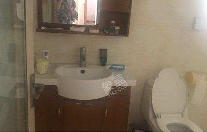 南城都汇2A期  3室2厅2卫    4500.0元/月室内图