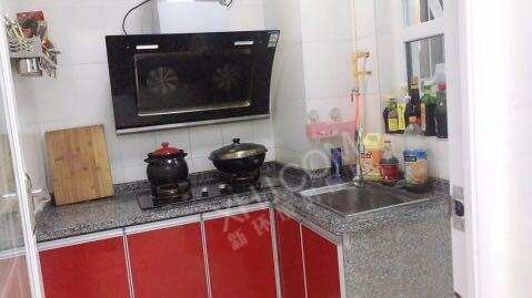 南湖春天  1室1厅1卫    1300.0元/月室内图