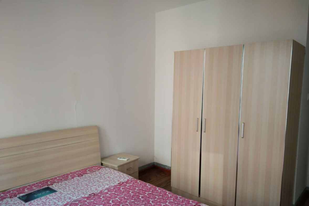 馨光华庭  1室1厅1卫    1550.0元/月室内图