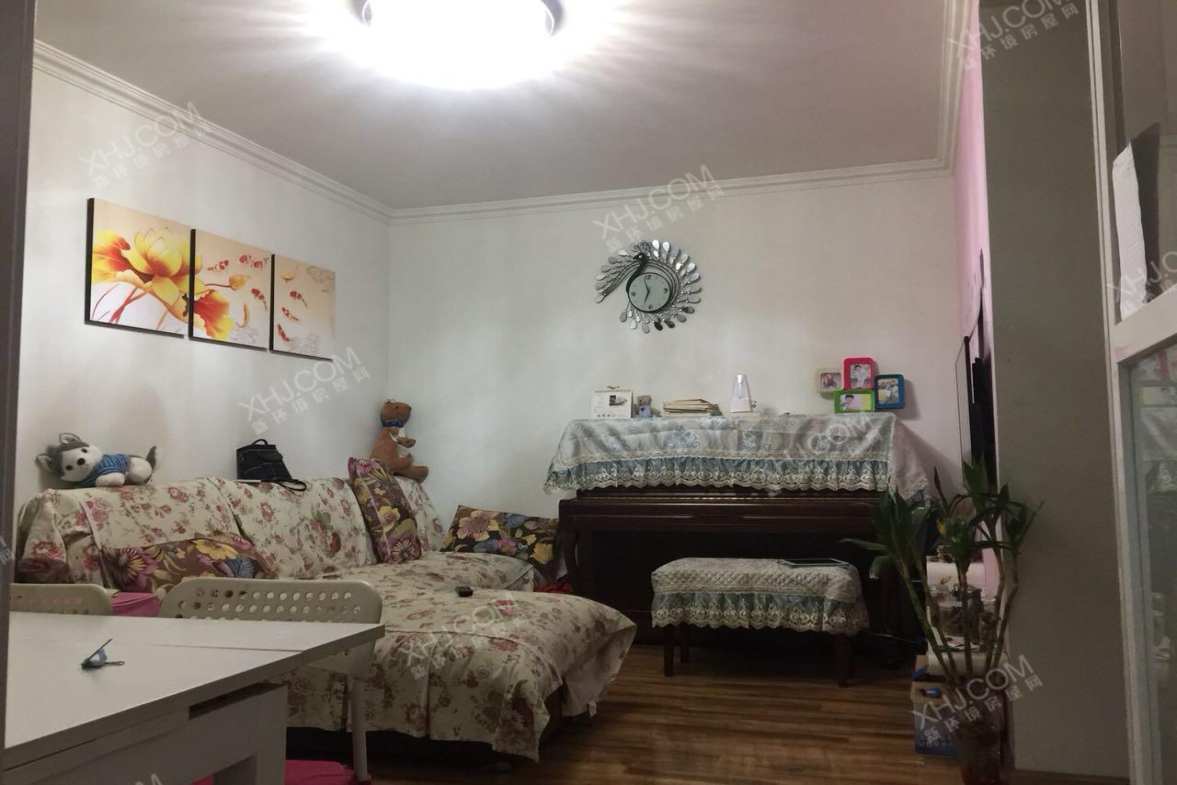 二十一世纪花园1期 2室1厅1卫 91.0万 二十一世纪花园1期 2室1厅1卫 91.0万客厅