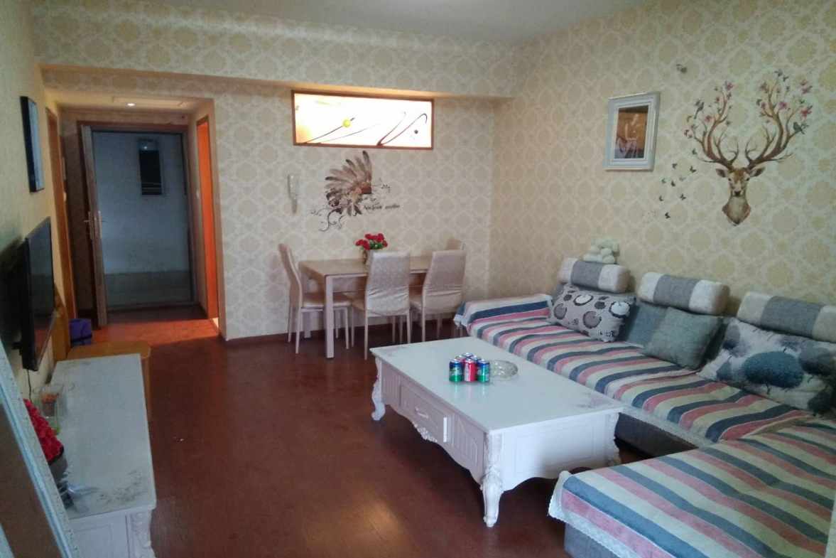 大地新光华  2室1厅1卫    2600.0元/月 大地新光华  2室1厅1卫    2600.0元/月室内图