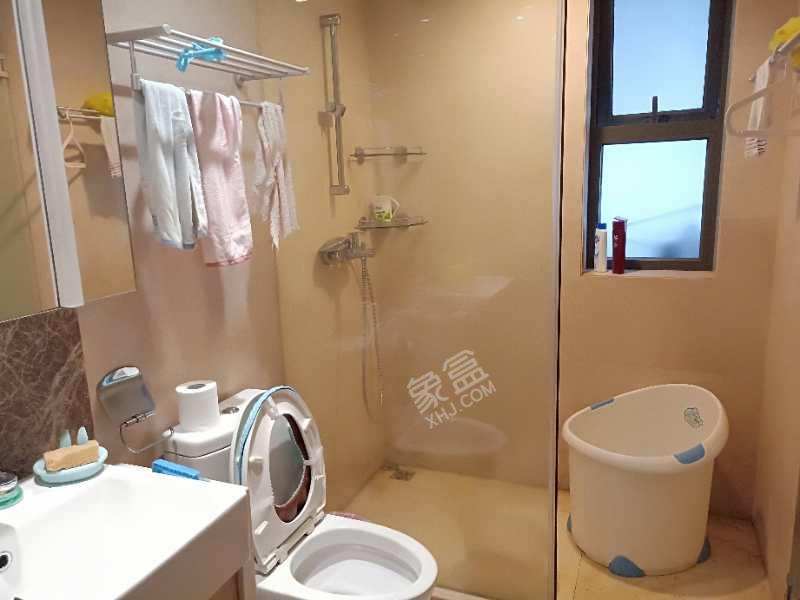 都城雅颂居  3室2厅2卫    5200.0元/月 都城雅颂居  3室2厅2卫    5200.0元/月室内图