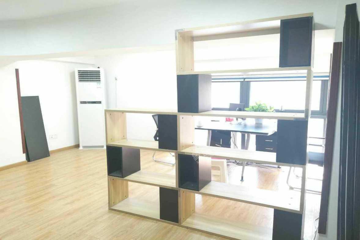 时代晶座  2室1厅1卫    5500.0元/月 时代晶座  2室1厅1卫    5500.0元/月室内图